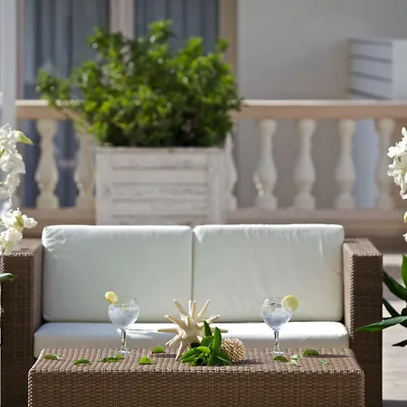 Rosamar Hotel
