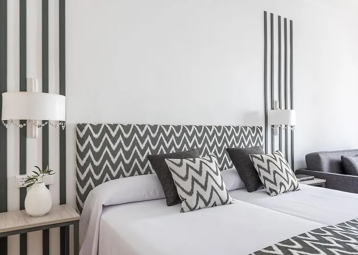 Rosamar Hotel 3*