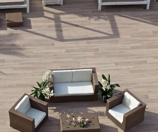 Rosamar Hotel